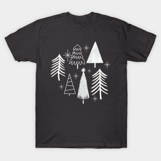 Christmas Tree Evergreen Pine Tree With Snow T-Shirt